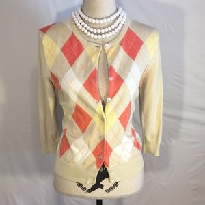 Cute cardigan Sweater with 3/4 sleeves